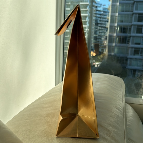 Authentic Saint Laurent shopping bag - Picture 2 of 2